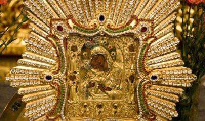 Почаевская икона Божией Матери — самая почитаемая чудотворная святыня! - leprechaun.land - Россия
