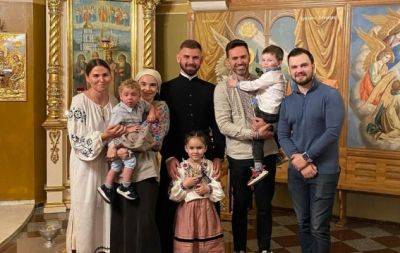 Тимур и Инна Мирошниченко крестили приемного сына в монастыре (ФОТО) - hochu.ua - Киев