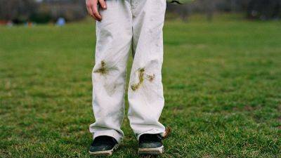 Чем отстирать траву из одежды: эти методы мгновенно уберут пятно - korisno.24tv.ua