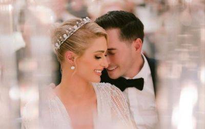 Уже вторая годовщина: Пэрис Хилтон поделилась редкими кадрами со свадьбы (ФОТО) - hochu.ua
