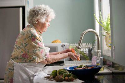 Здоровый подход! Как питаться людям старше 60 лет — рассказывает нутрициолог - vikna.tv