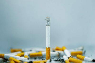 Можно ли курить при ангине и как эта привычка влияет на ход лечения: объясняет ЛОР - vikna.tv