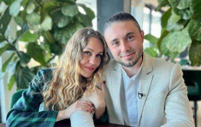 Alyosha пожаловалась на проблемы в отношениях с Тарасом Тополей - hochu.ua - Украина