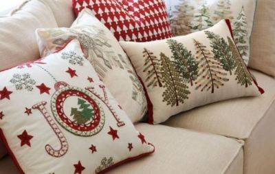 По-новогоднему мягко: модные праздничные подушки для вашего интерьера (ФОТО) - hochu.ua