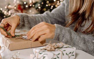 Рождественский подарок для сестренки: ТОП-20 идей на разный бюджет - hochu.ua