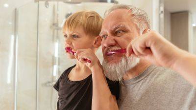 А ты точно чистишь зубы правильно? Читай советы, которые сохранят их здоровье - vikna.tv - Сша