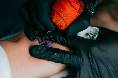 Как правильно ухаживать за тату, чтобы оно быстро зажило и было красивым: объясняет мастер - vikna.tv