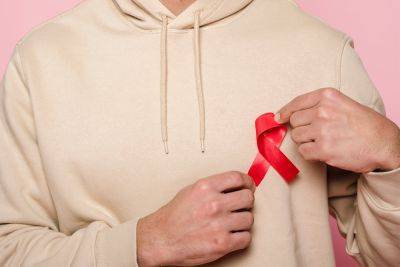 Почти все знают, но треть не придерживается базовых правил: насколько украинцы осведомлены о ВИЧ/СПИД - vikna.tv - Украина