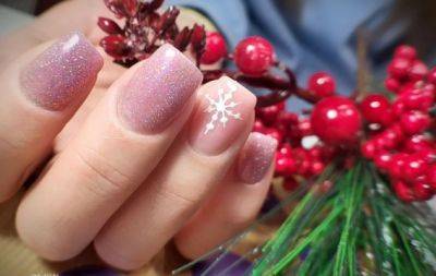 Рисуем снежинку на ногтях: 3 легких способа для новогоднего маникюра 2024 (ВИДЕО) - hochu.ua