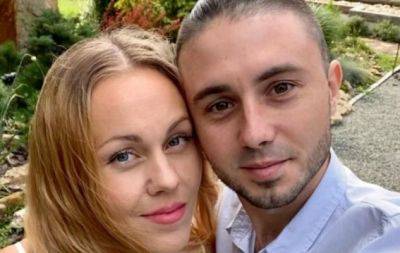 Alyosha прокомментировала плетни о своем разводе с Тарасом Тополей - hochu.ua - Киев - Сша - Украина