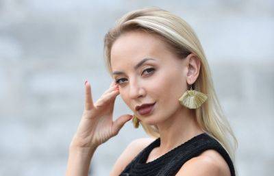 Красотка на миллион: звезда "Женского Квартала" показала трендовое пальто этого сезона - clutch.net.ua - Украина
