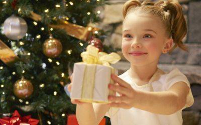Что подарить дочке на Новый год 2020: идеи подарков для любого возраста - clutch.net.ua - Подарить