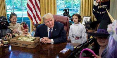 Трамп готовится праздновать Хэллоуин: как украсили Белый дом - clutch.net.ua - Сша