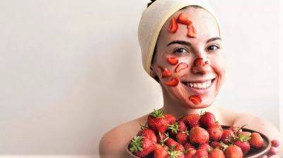 Какому типу эпидермиса поможет маска для лица из спелой клубники? - beauty-lady.com.ua
