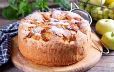 Ко Дню осенних пирогов: та самая классическая шарлотка с яблоками (РЕЦЕПТ) - hochu.ua
