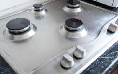 Инструкция от опытных хозяек: как и чем правильно мыть плиту на кухне - hochu.ua