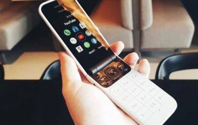 Вышли из моды, но не потеряли эффективности: 6 неочевидных преимуществ кнопочных телефонов - hochu.ua