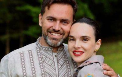 "Планирую быть с тобой еще 6 жизней!": Инна Мирошниченко тепло поздравила своего мужа с годовщиной свадьбы (ФОТО) - hochu.ua