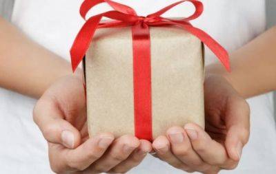 Для самой родной: 6 идей подарков для сестры - hochu.ua
