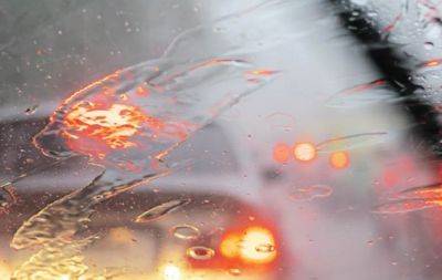 Чтобы дождь не испортил поездку: как водить авто в непогоду - hochu.ua