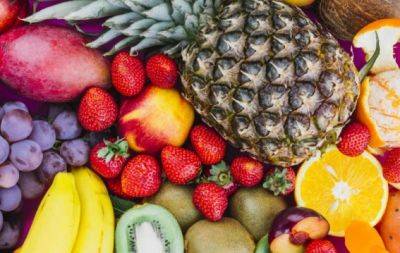 Натуральные помощники: 10 лучших фруктов, которые помогают побороть воспалительный процесс - hochu.ua - Виноград