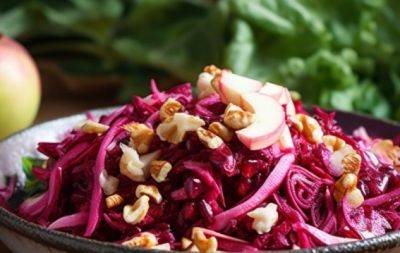 Нереально вкусный витаминный салатик: сочное зимнее блюдо (РЕЦЕПТ) - hochu.ua
