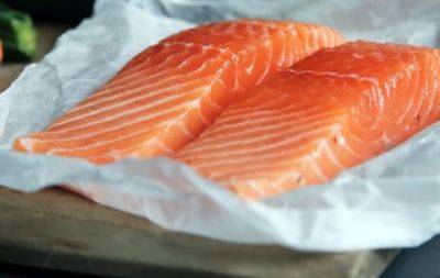 Вам понадобится рыба и два ингредиента: самый простой способ засолки красной рыбы (РЕЦЕПТ) - hochu.ua