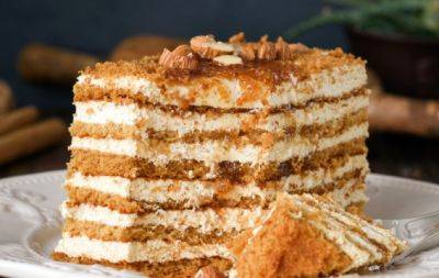 Красивый торт "Карамелька": идеальный десерт для домашних праздников (РЕЦЕПТ) - hochu.ua