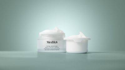 Новий вимір зволоження: Medik8 презентував крем Total Moisture Daily Facial Creme - beauty.ua